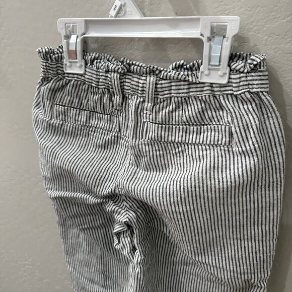 Gap Kids Dark Grey Vertical Pinstripe Cropped Pants - Picture 8 of 8